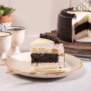 Eggless Twin Delight Cake