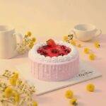 Strawberry Wonderland Cake