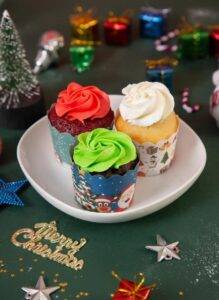Santa’s Favourite Trio Cupcake