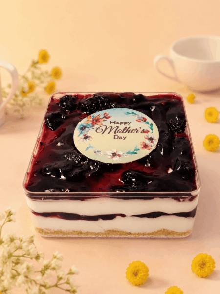Blueberry Cheesecake – Creamy Mother’s Day Dessert Gift (150ml)