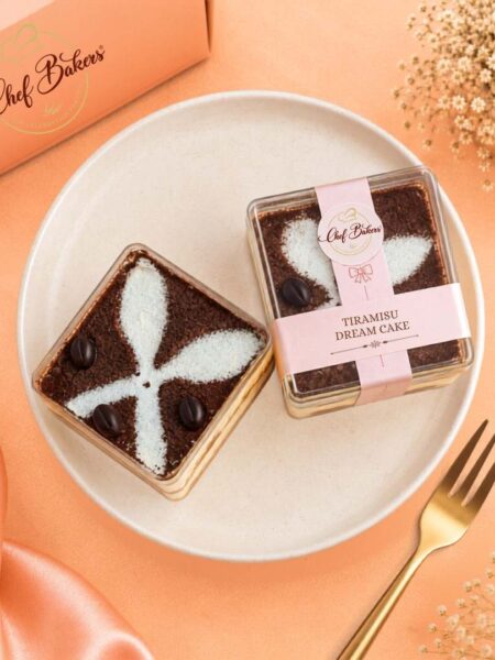 tiramisu dream cake